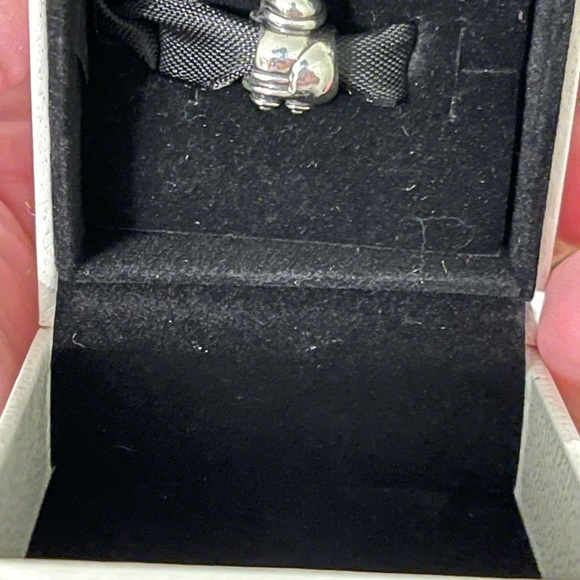 Pandora Santa charm retired in great condition, Holiday gift! - Picture 3 of 6